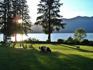 The lovely grounds at Lake Quinault Lodge make this spot hotel/motel gem worthy.