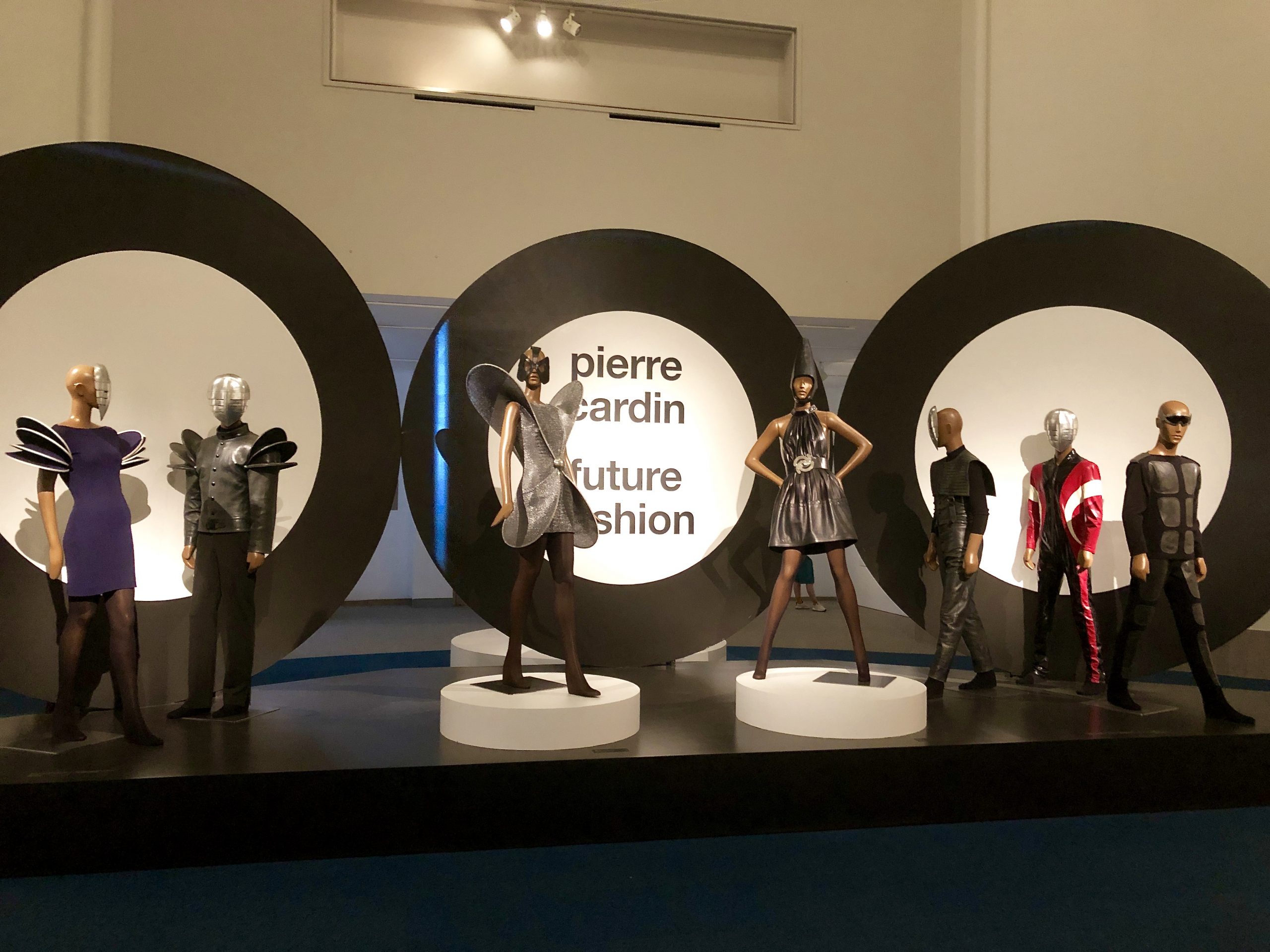 Pierre Cardin: Future Fashion at the Brooklyn Museum in New York ...