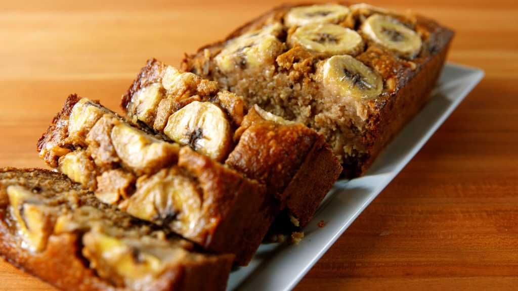 This delicious banana bread contains maple syrup, and is part of a gluten-free diet.